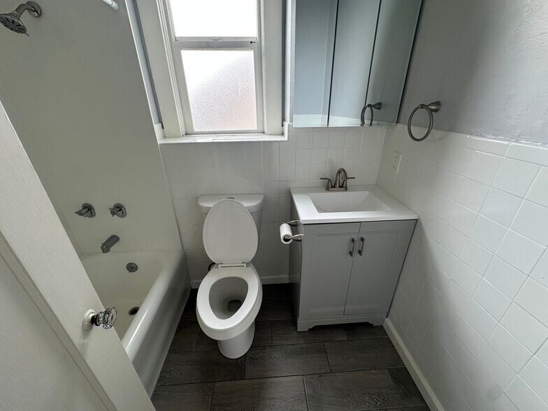 More Photos Of 924 Fulton St, San Francisco Apartments For Sale