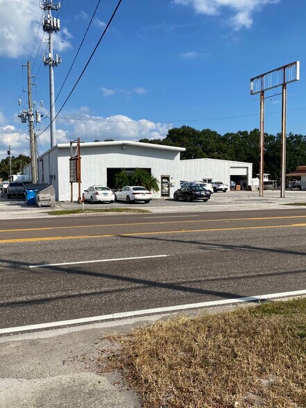 More Photos Of 1223 N Hercules Ave, Clearwater Warehouse For Lease