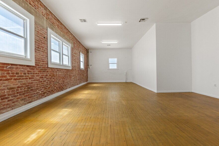 More Photos Of 1101-1125 S La Brea Ave, Inglewood Storefront Retail Office For Lease
