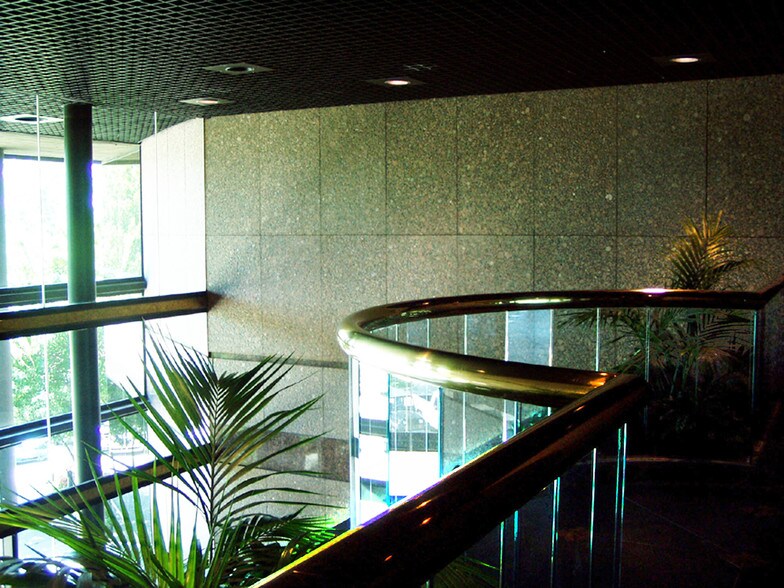 More Photos Of 4200 E Skelly Dr, Tulsa Office For Lease