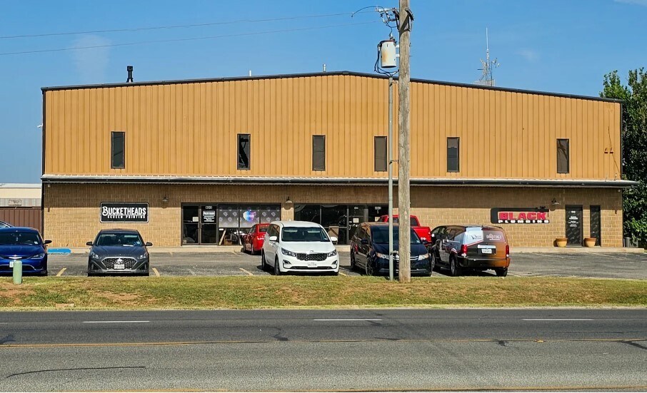 More Photos Of 4640 S Treadaway Blvd, Abilene Office For Lease