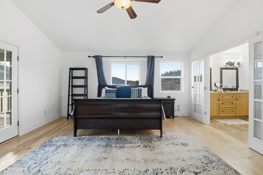 More Photos Of 1636 Lakemoor Dr, Florissant Specialty For Sale