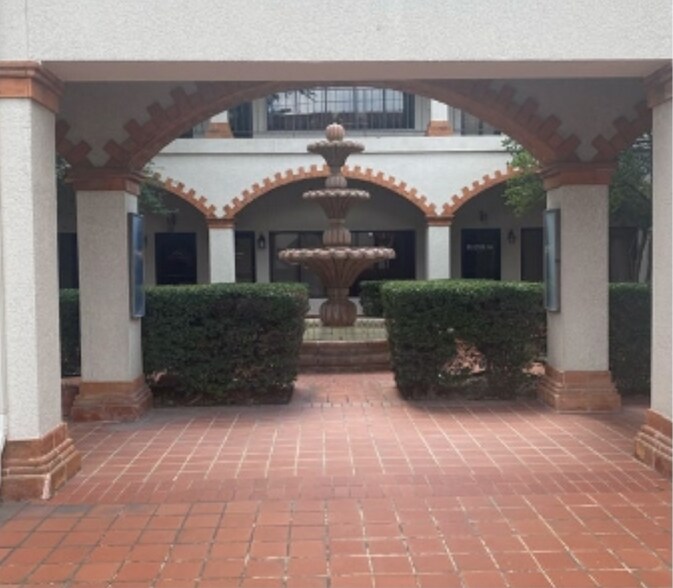 More Photos Of 13276 N Highway 183, Austin Office For Lease