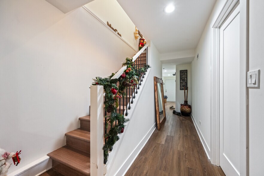 More Photos Of 4924 S Martin Luther King Dr, Chicago Apartments For Sale