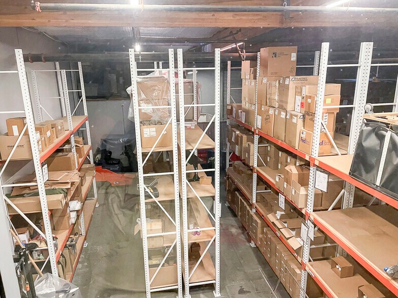 More Photos Of 11390 Knott St, Garden Grove Warehouse For Sale