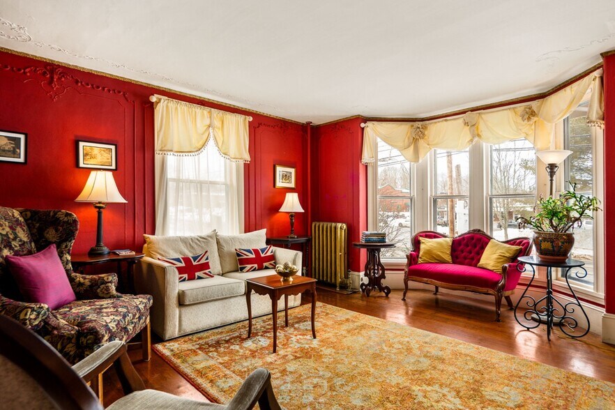 More Photos Of 82 Elm St, Camden Hospitality For Sale