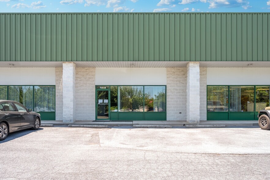 More Photos Of 931 Sweeney Dr, Hagerstown Flex For Lease