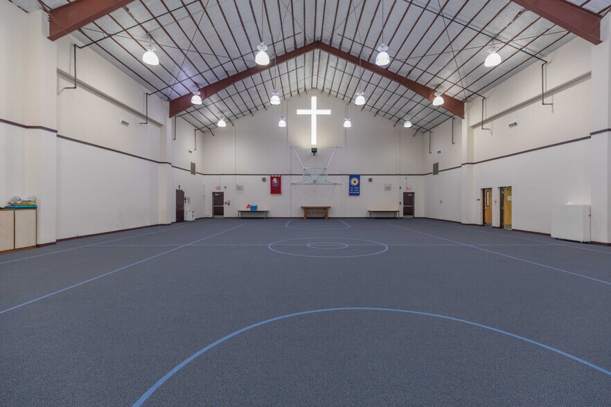 More Photos Of 2400 N Coulter St, Amarillo Religious Facility For Sale