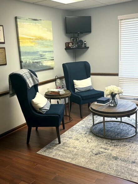 More Photos Of 12658-12660 Lake Ridge Dr, Woodbridge Medical For Sale