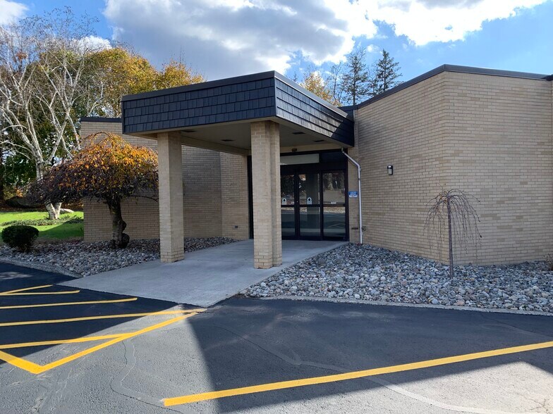Primary Photo Of 239 E Brown St, East Stroudsburg Medical For Lease