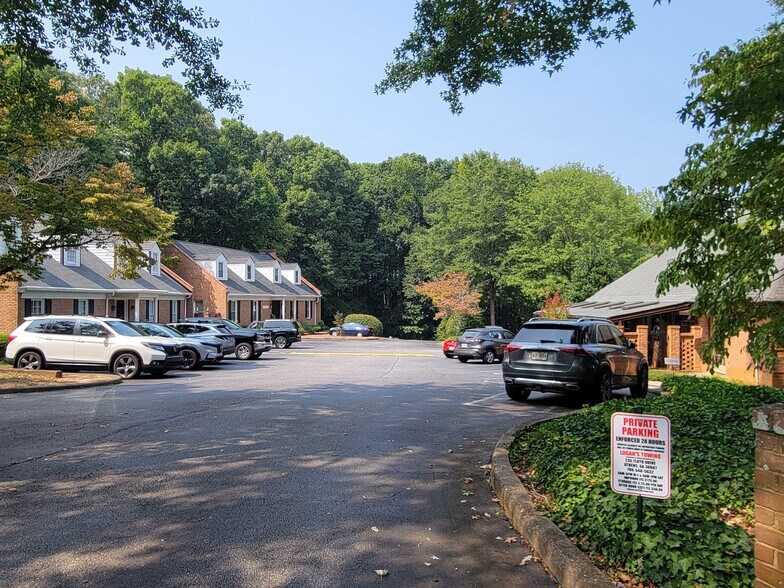 More Photos Of 555 Research Dr, Athens Office For Sale