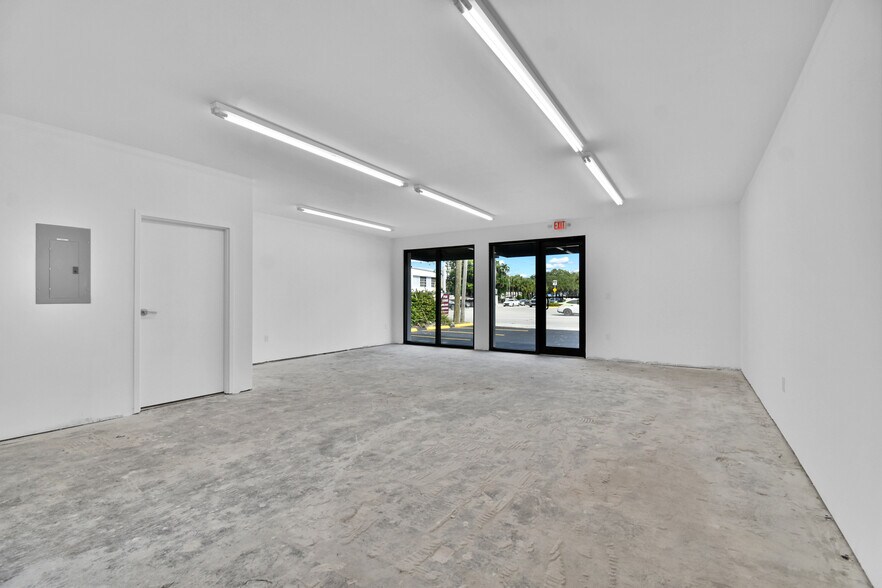More Photos Of 2990 Griffin Rd, Fort Lauderdale Storefront Retail Office For Sale
