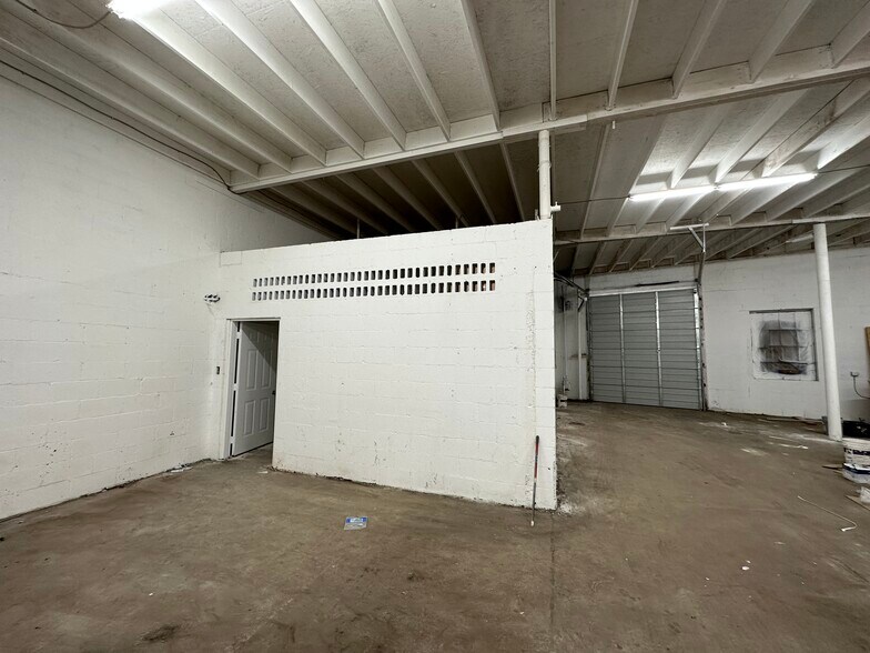 More Photos Of 1728 NW 5th St, Oklahoma City Manufacturing For Lease