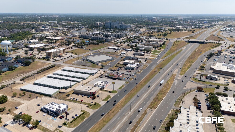 More Photos Of 1712 SW H K Dodgen Loop, Temple Restaurant For Lease