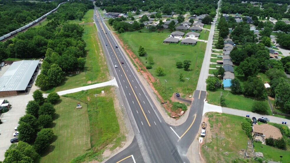 More Photos Of HWY 77 & S. 8th St, Noble Land For Sale