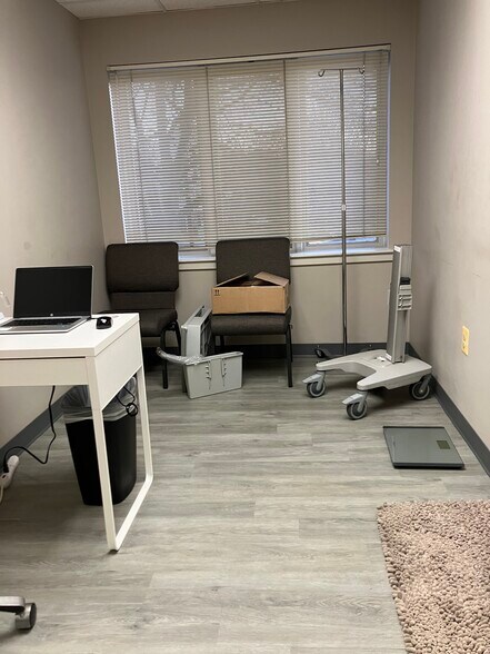 More Photos Of 7231-7243 Hanover Pky, Greenbelt Office For Lease