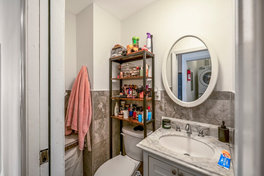 More Photos Of 548 Jersey Ave, Jersey City Storefront Retail Residential For Sale