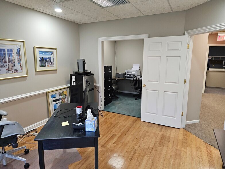 More Photos Of 161 Washington Valley Rd, Warren Medical For Sale