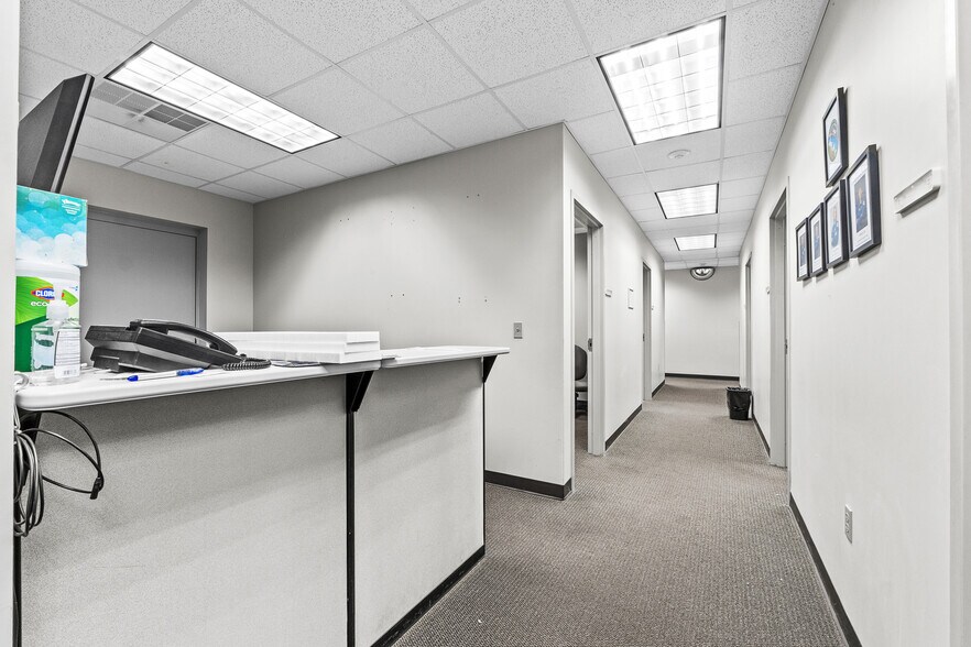 More Photos Of 7200 Highway 150, Greenville Office For Sale