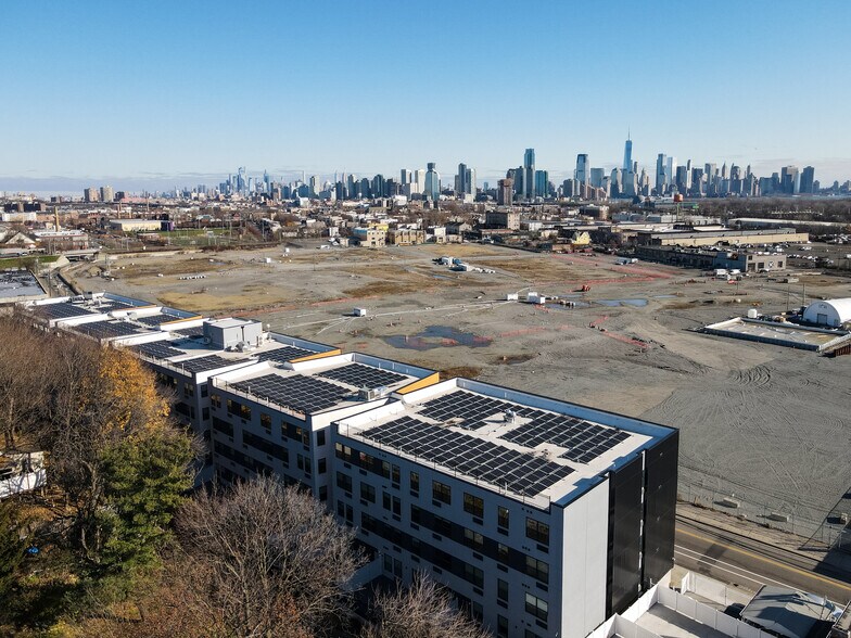 More Photos Of 829 Garfield Ave, Jersey City Apartments For Lease