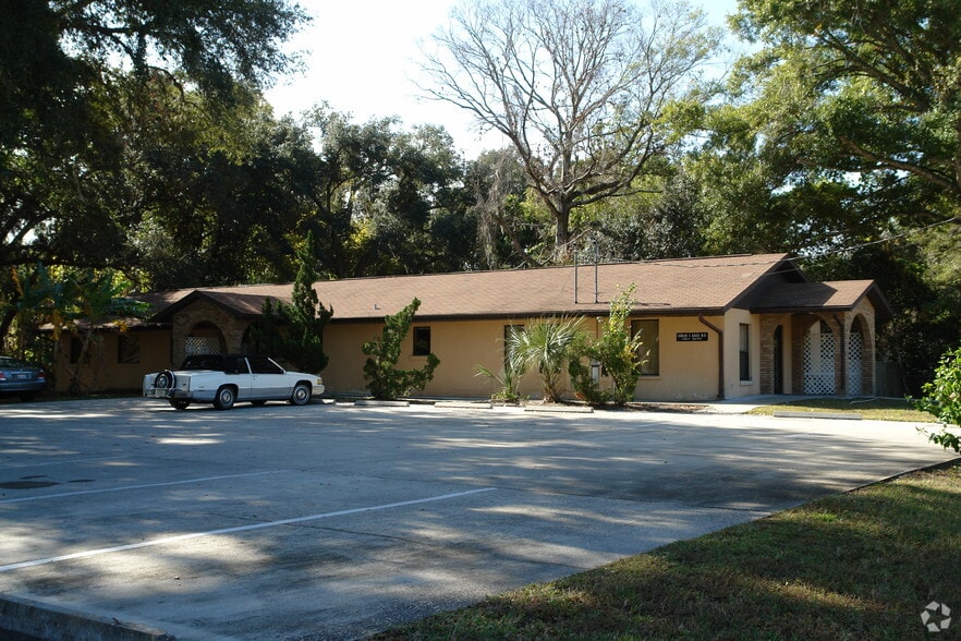 More Photos Of 905 Beville Rd, Daytona Beach Medical For Sale