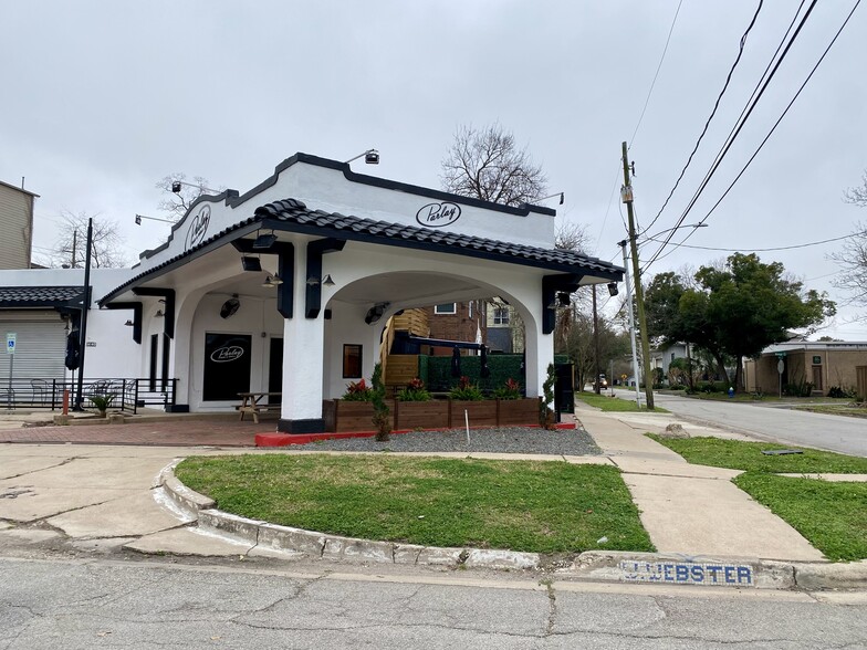 More Photos Of 1901 Taft St, Houston Restaurant For Lease