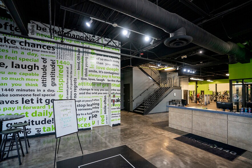 More Photos Of 13437 N Litchfield Rd, Surprise Storefront Retail Office For Sale