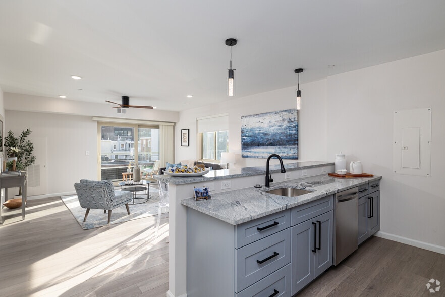 More Photos Of 1825 Callowhill Street, Philadelphia Apartments For Lease