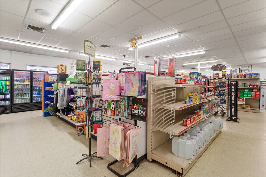 More Photos Of 101 E Commercial St, Miami General Retail For Sale