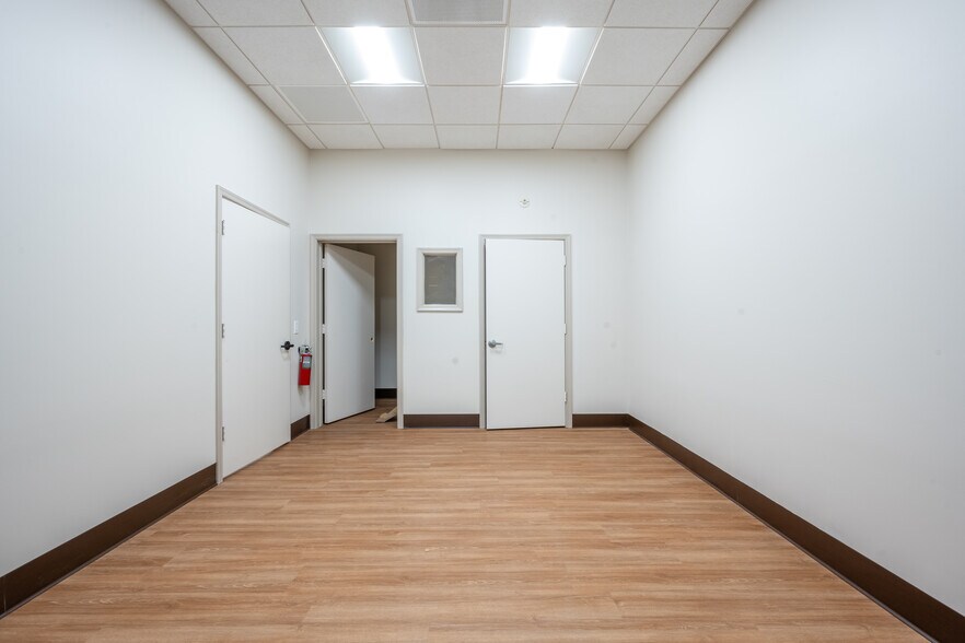 More Photos Of 3795 Boynton Beach Blvd, Boynton Beach Medical For Lease