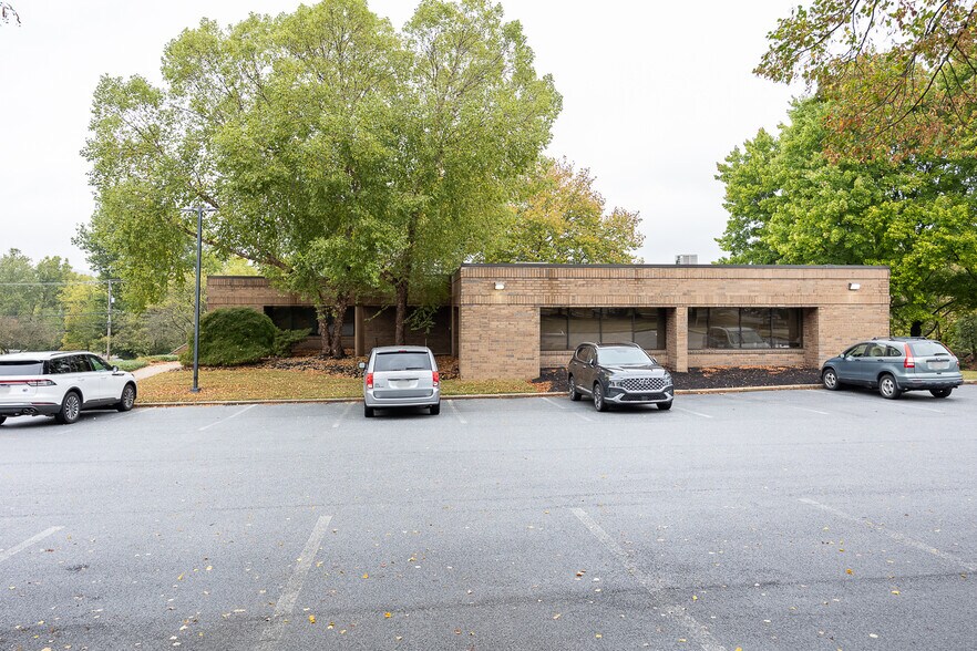More Photos Of 728 Springdale Dr, Exton Office For Lease