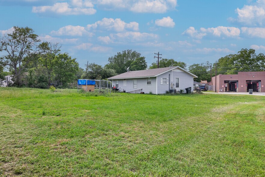 More Photos Of 585 TX-36, Caldwell Land For Sale