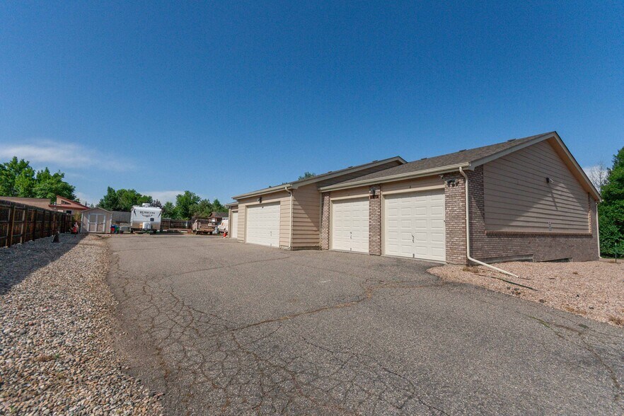 More Photos Of 4194-4208 N Garfield Ave, Loveland Office For Sale