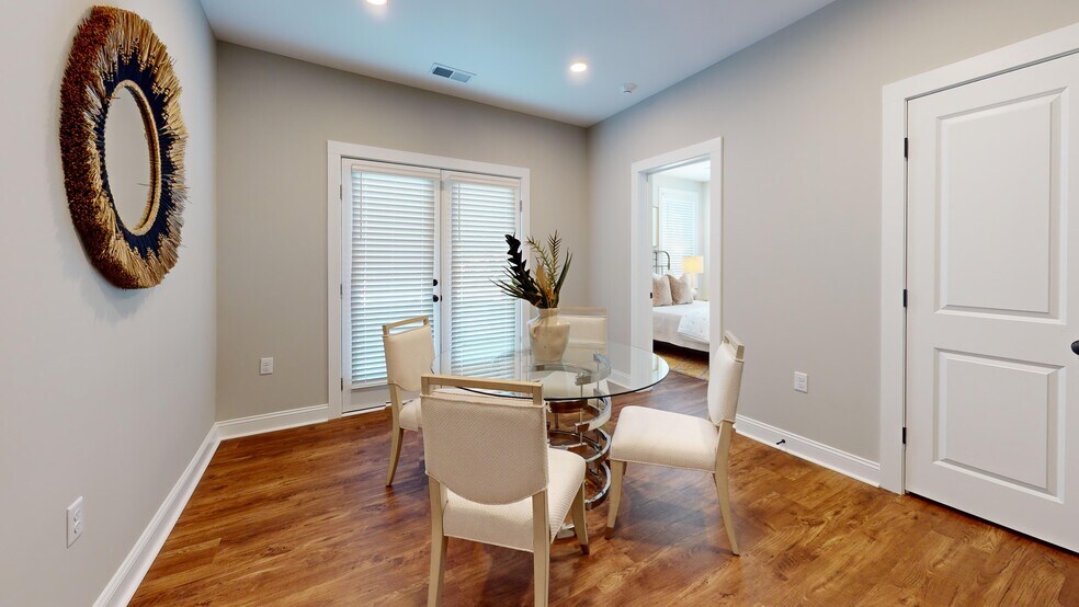 More Photos Of 2218 Rosewood Dr, Columbia Apartments For Sale