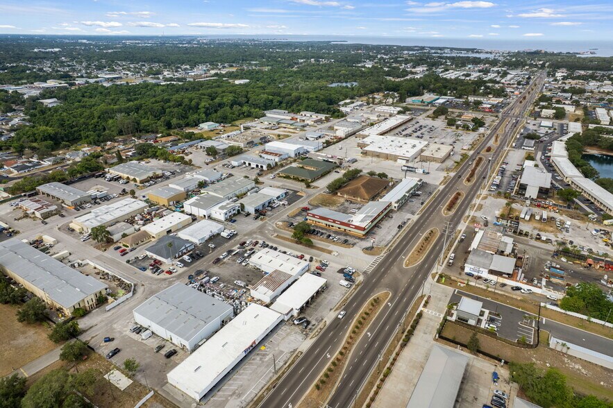 More Photos Of 6826 Ridge Rd, Port Richey Auto Repair For Sale