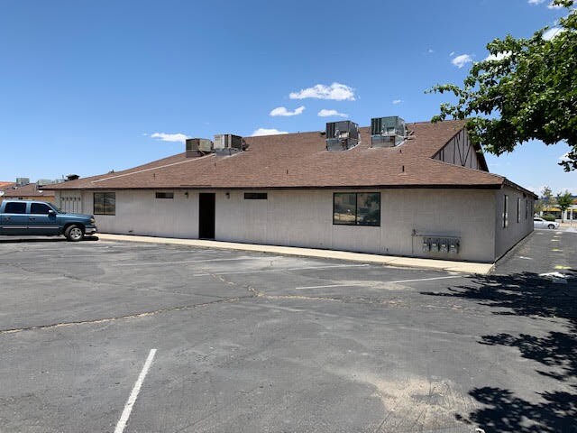 More Photos Of 17151 Main St, Hesperia Medical For Lease