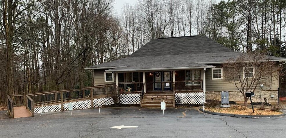 More Photos Of 5006 McEver Rd, Oakwood Daycare Center For Sale