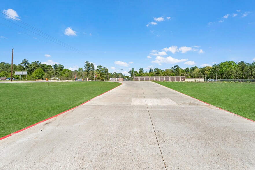 More Photos Of 10918 FM 1484, Conroe Freestanding For Sale