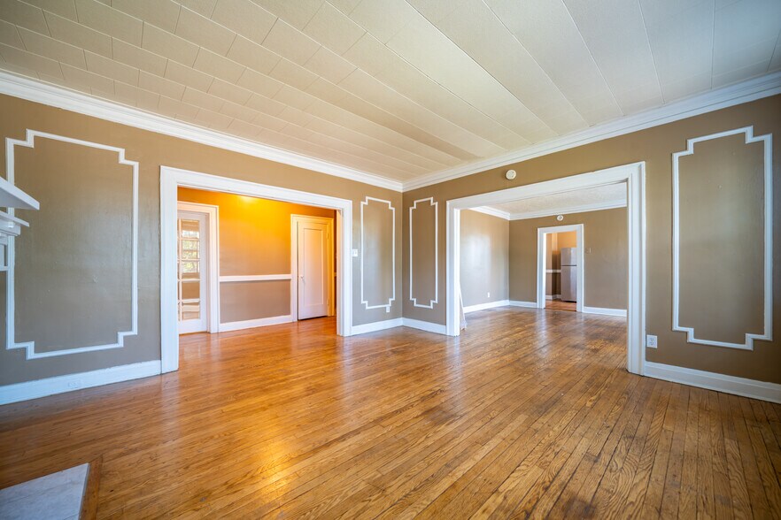 More Photos Of 218 Twin Oaks Rd, Akron Apartments For Sale