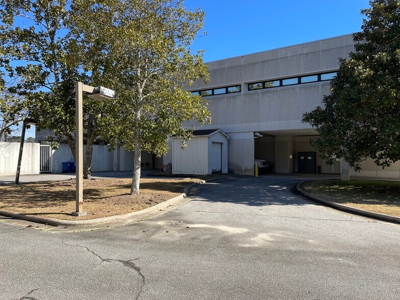 More Photos Of 720 Western Blvd, Tarboro Office For Sale