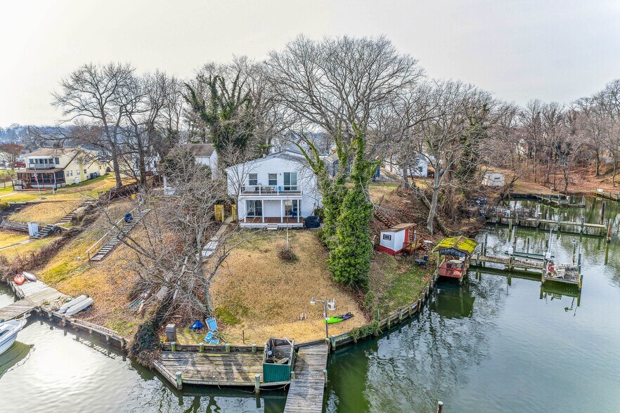 More Photos Of 460 Carvel Beach Rd, Baltimore Apartments For Sale