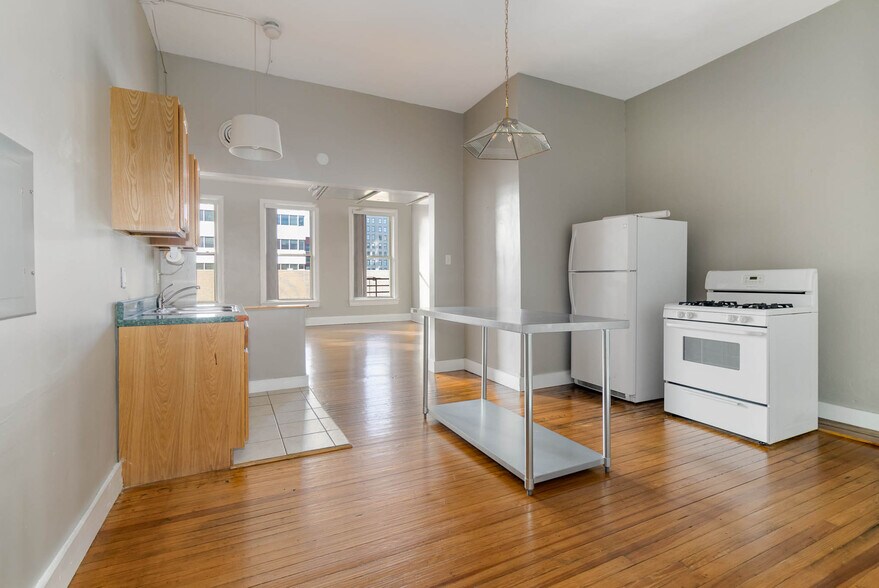 More Photos Of 17-19 E Court St, Cincinnati Apartments For Sale