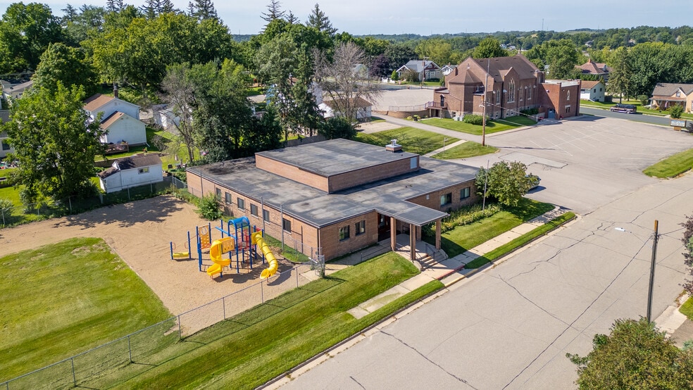 More Photos Of 223 E 5th St, Zumbrota Schools For Sale