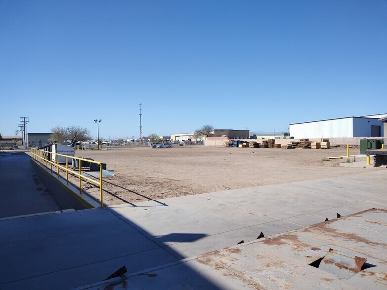 More Photos Of 798 E Heil Ave, El Centro Warehouse For Sale