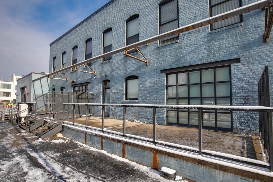 More Photos Of 601 Stockton St, Richmond Apartments For Sale