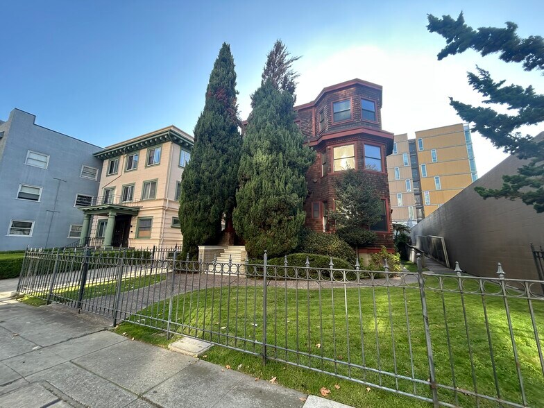 More Photos Of 1410 Jackson St, Oakland Office For Sale