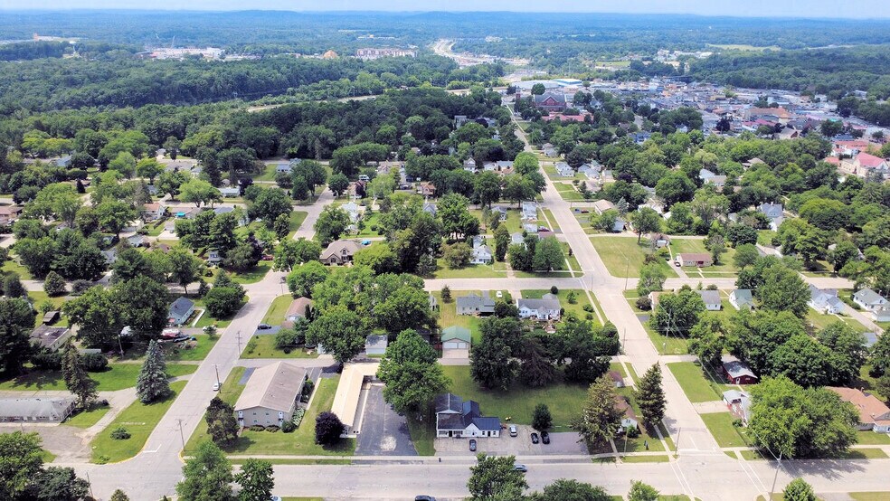 More Photos Of 511 Vine St, Wisconsin Dells Apartments For Sale