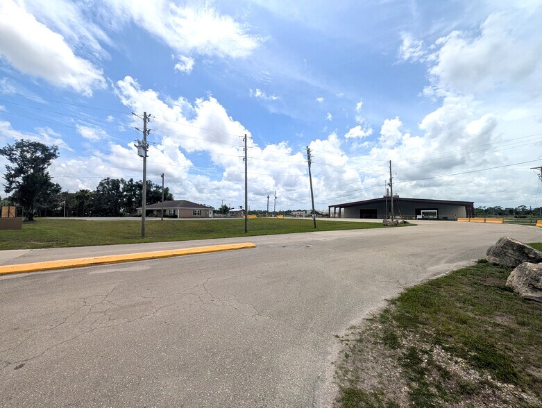 More Photos Of 1509 S Byron Butler Pky, Perry Manufacturing For Sale
