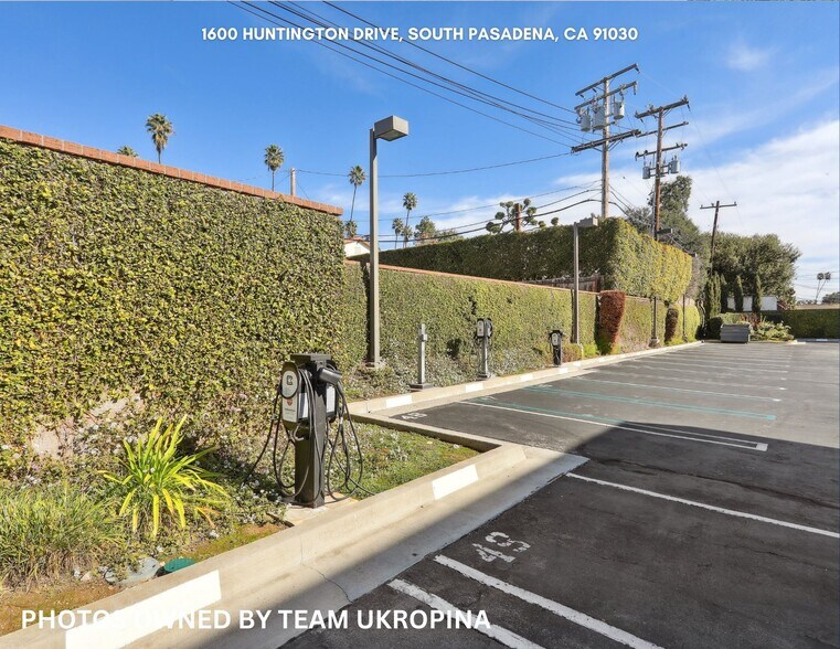 More Photos Of 1810-1812 S Fair Oaks Ave, South Pasadena Office For Sale