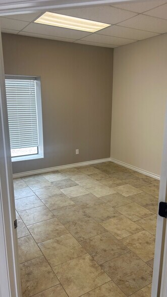 More Photos Of 3115 N County Road 1107, Midland Warehouse For Lease